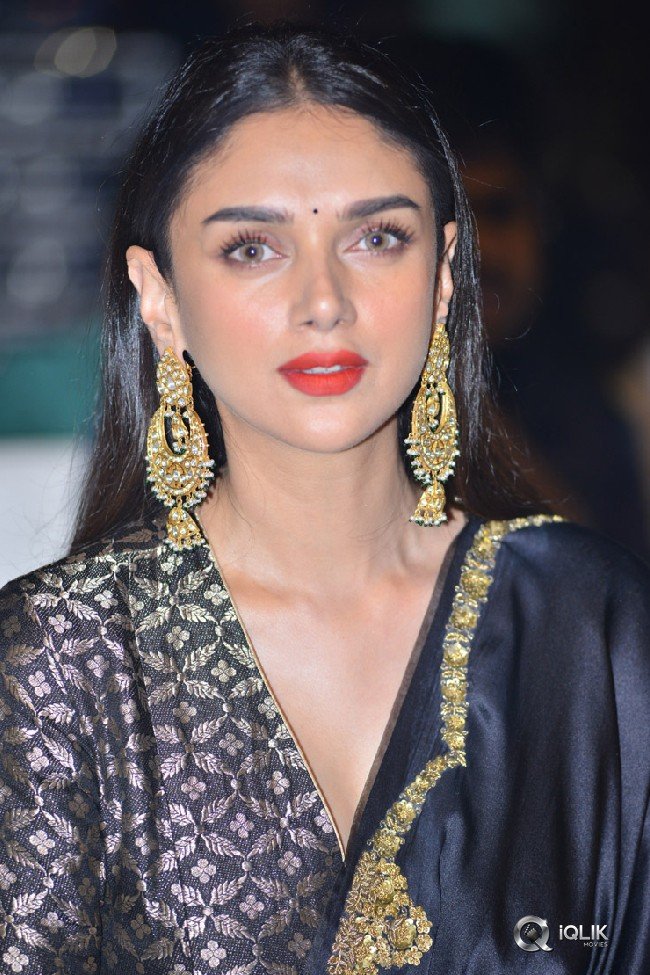 Aditi-Rao-Hydari-at-Antariksham-Pre-Release-Event